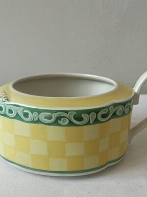 Villeroy & Boch – Switch Summerhouse Collection | Acacia Sauskom / Gravy Boat (16 cm)