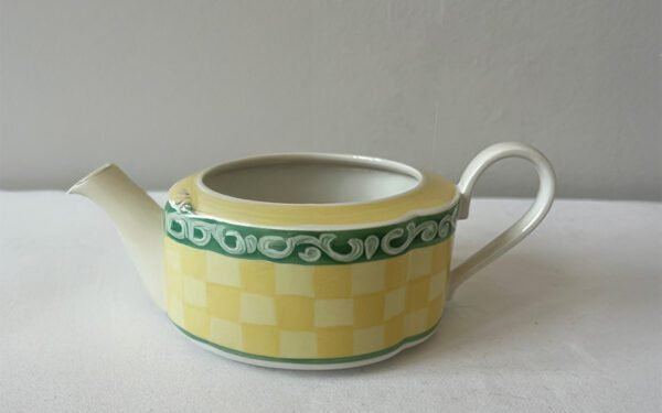 Villeroy & Boch – Switch Summerhouse Collection | Acacia Sauskom / Gravy Boat (16 cm) Villeroy & Boch – Switch Summerhouse Collection | Acacia Sauskom / Gravy Boat (16 cm)