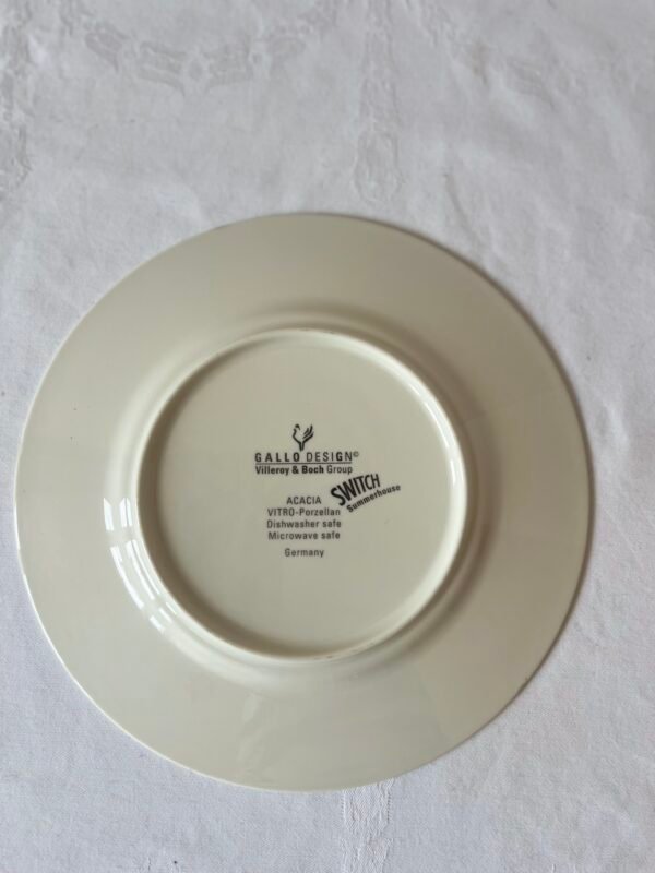 Villeroy & Boch – Switch Summerhouse Collection | Acacia Salad / Dessert / Breakfast Plate (Ø21,5 cm) Villeroy & Boch – Switch Summerhouse Collection | Acacia Salad / Dessert / Breakfast Plate (Ø21,5 cm)