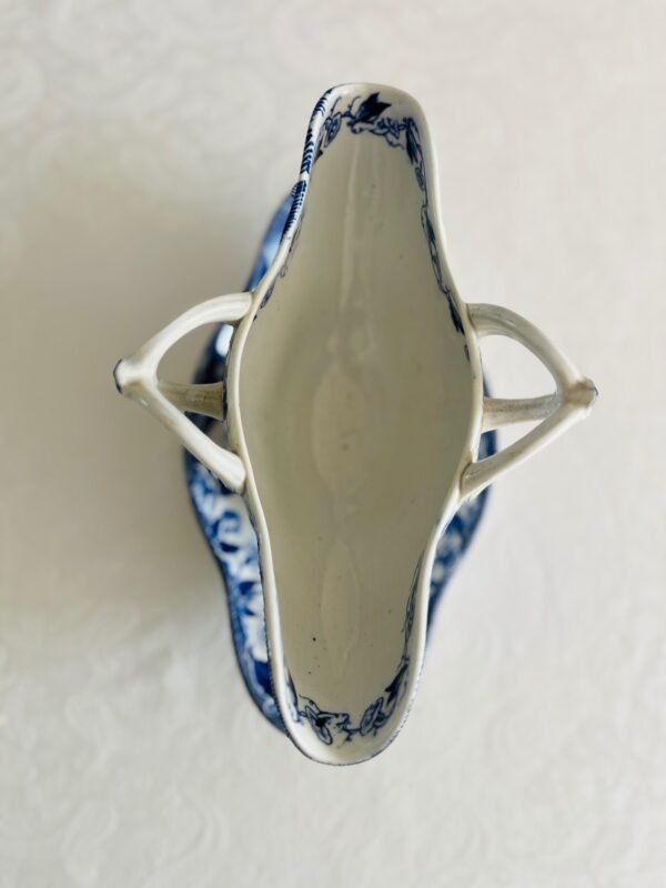 Creil et Montereau – Flora – Sauskom / Sauce Boat (ca. 1840–1876) Creil et Montereau – Flora – Sauskom / Sauce Boat (ca. 1840–1876)