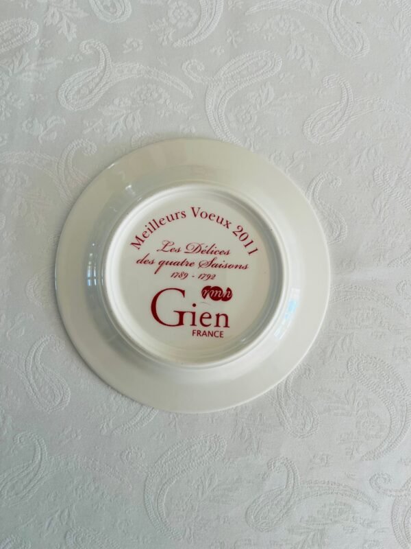 Faïencerie de Gien France – Les Délices des Quatre Saisons (1789–1792) – Boterbordjes / Butter Plates Faïencerie de Gien France – Les Délices des Quatre Saisons (1789–1792) – Boterbordjes / Butter Plates