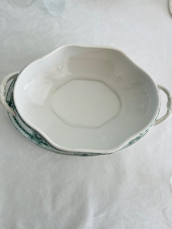 Boch La Louvière – Péricon – Serveerschaal met Deksel & Ovale Schaal (Set) Boch La Louvière – Péricon – Serveerschaal met Deksel & Ovale Schaal (Set)