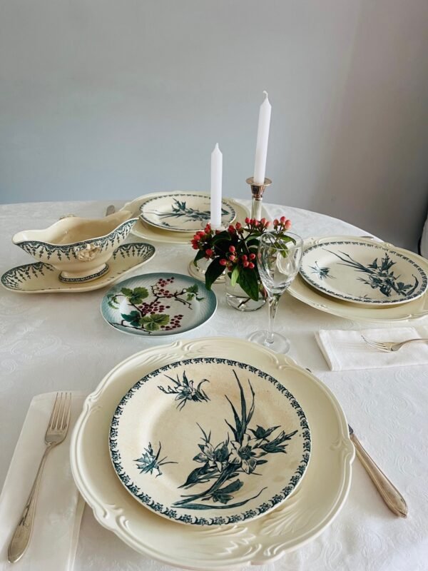 Faïencerie de Gien France – Glaieul – Dinerborden / Saladeborden Faïencerie de Gien France – Glaieul – Dinerborden / Saladeborden