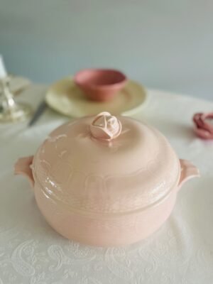 Boch La Louvière – Manufacture Royale – Dekschaal met Deksel / Tureen with Lid