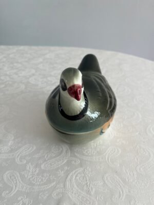 Michel Caugant – Terrine in de vorm van een Duif Michel Caugant – Terrine in de vorm van een Duif