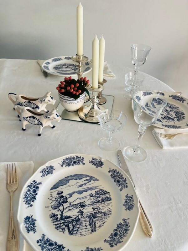 Handbeschilderd Delfts Blauw – Koe-Melkkannetjes (Set van 2) Handbeschilderd Delfts Blauw – Koe-Melkkannetjes (Set van 2)