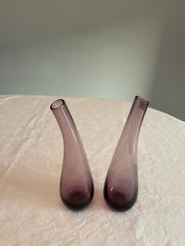 Tafelaccessoires – Paarse Vaasjes (Set van 2) Tafelaccessoires – Paarse Vaasjes (Set van 2)