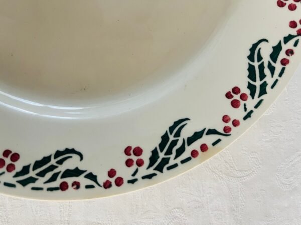 Faïencerie Choisy-le-Roi – Houx – Set van 6 Kleine Dinerborden / Small Dinner Plates Faïencerie Choisy-le-Roi – Houx – Set van 6 Kleine Dinerborden / Small Dinner Plates