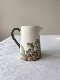 gien le houx melkkannetje zijkant links