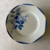 gien-mona-bord met blauw rozenmotief