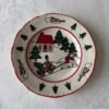 Mason's Christmas Village Boterbordje ma met pard en wagen met kerstboom achterin